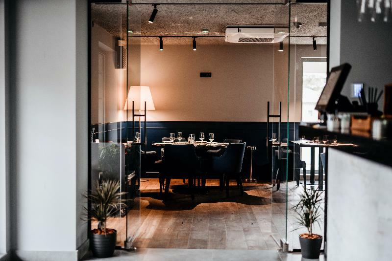 Fontana Hotel & Gastronomy Будва Экстерьер фото